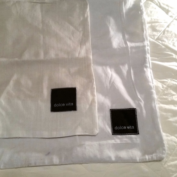 Black Dolce Vita Shoes with Dust Bags & Box - Picture 4 of 4